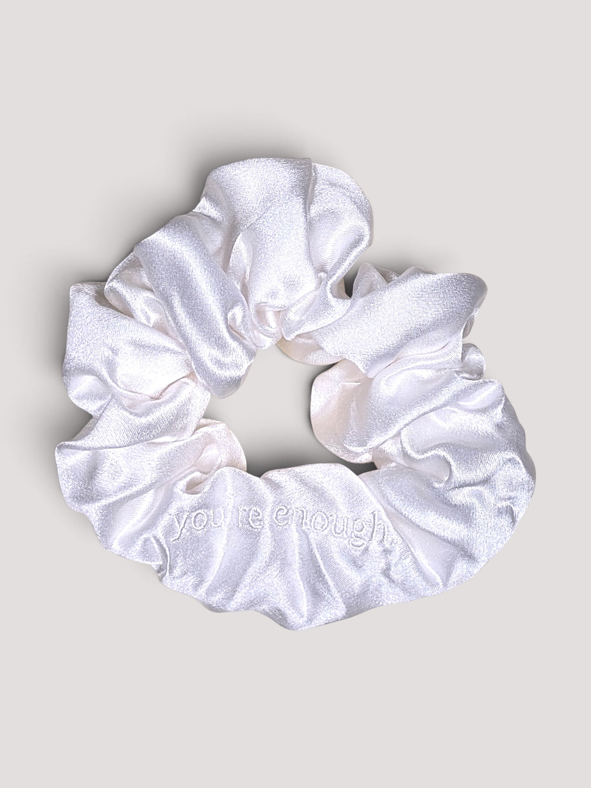 Pure Seiden Scrunchie bestickt - you're enough.